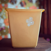 Rubbermaid Wastebasket