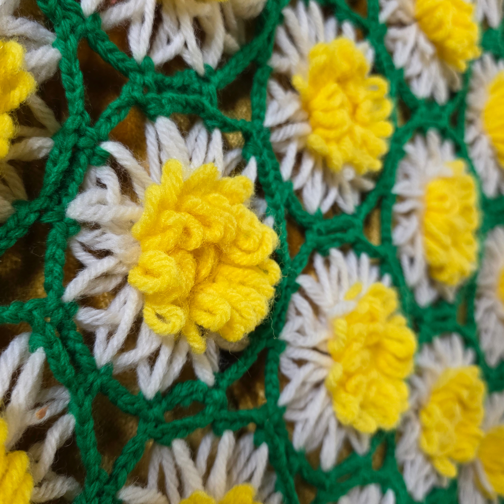 Crocheted Daisy Afghan